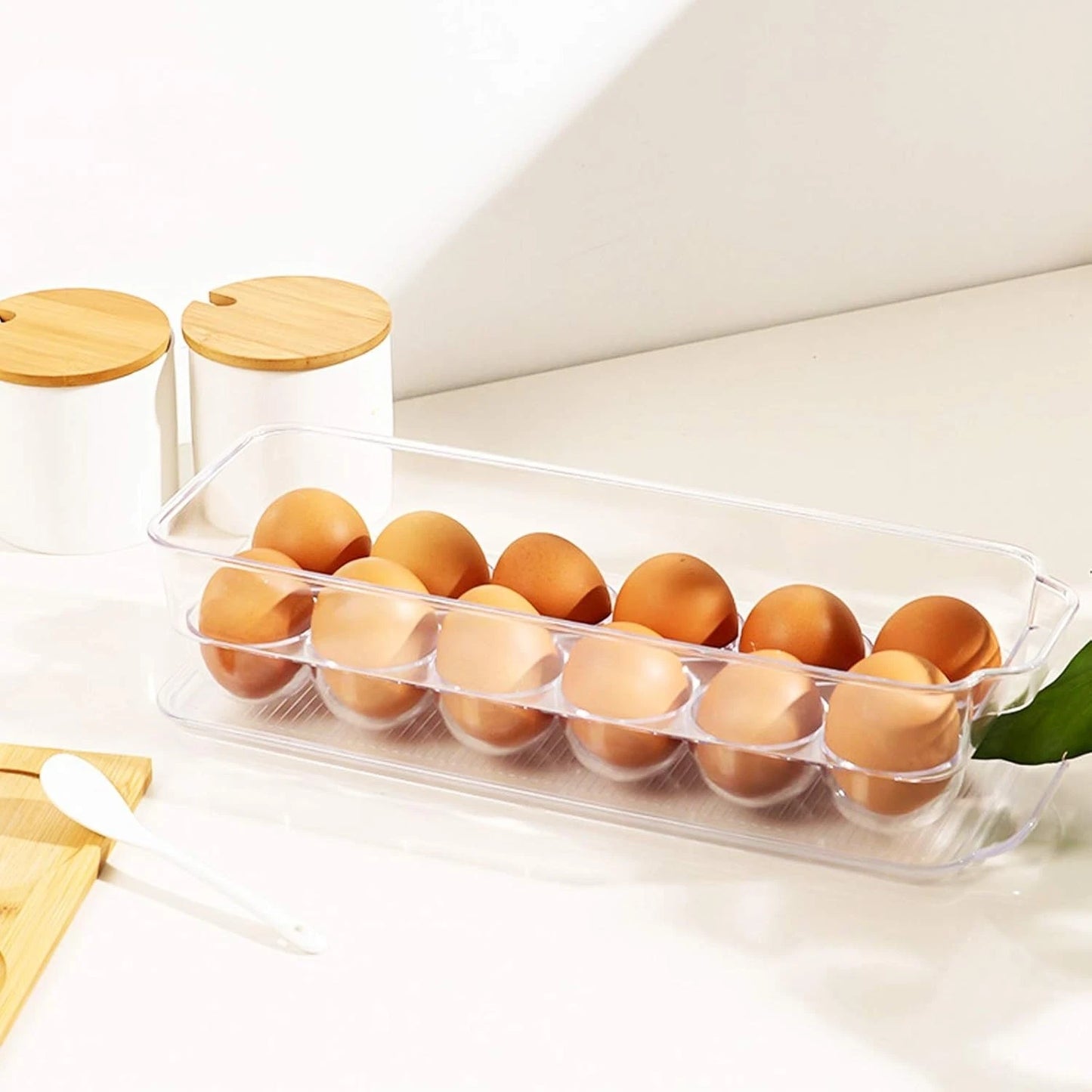 Space-Saving 12-Grid Egg Storage Solution with Lid - Dishwasher Safe & Practical