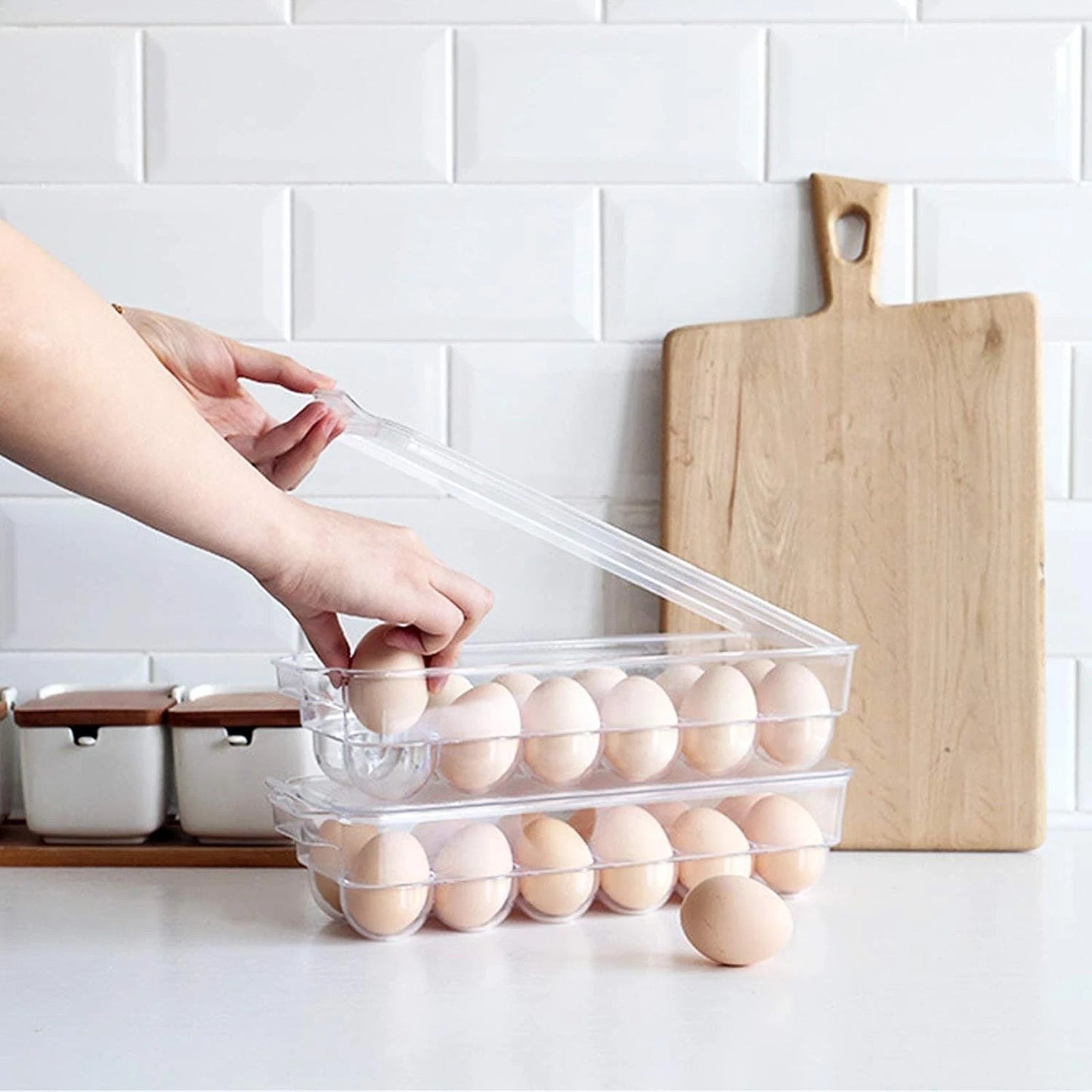 Space-Saving 12-Grid Egg Storage Solution with Lid - Dishwasher Safe & Practical