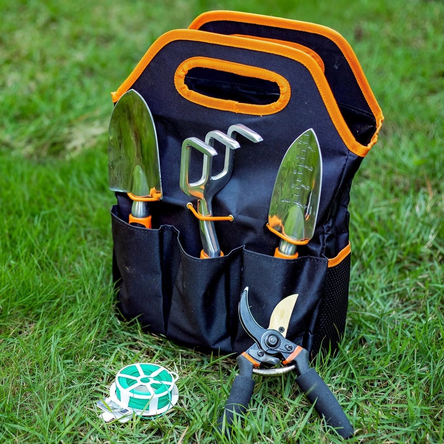 Ultimate 7-Piece Garden Tool Set - Rust Resistant with Eco-Friendly Packaging