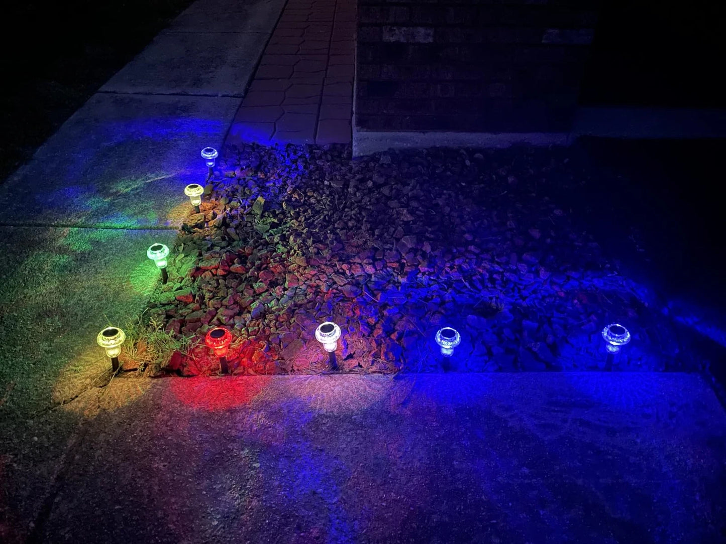 8 Pack Solar Garden Lights Outdoor Waterproof Pathway LED Lights Landscape Yard