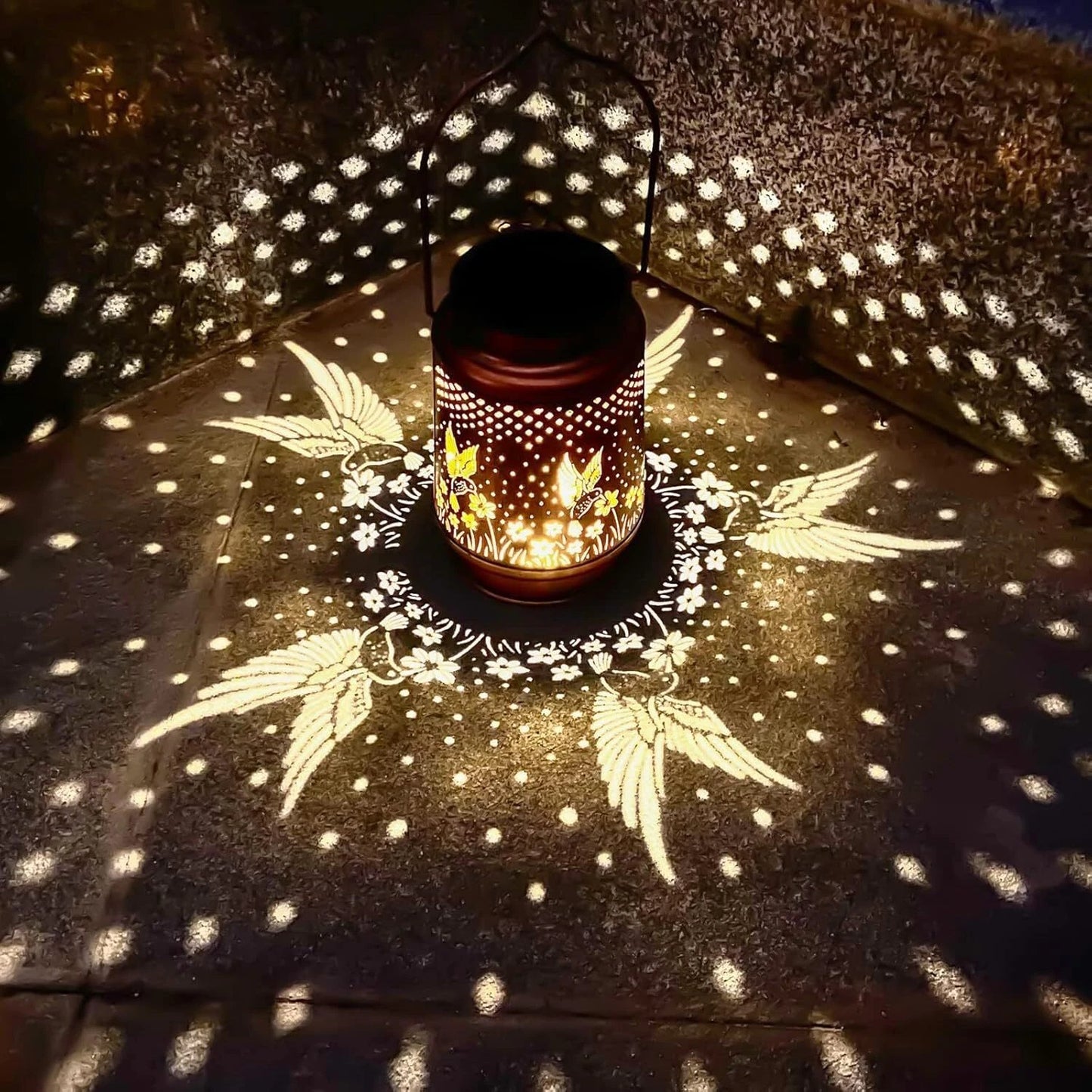 Solar Lantern Hanging Light LED Hummingbird Outdoor Garden Lamp Waterproof Decor