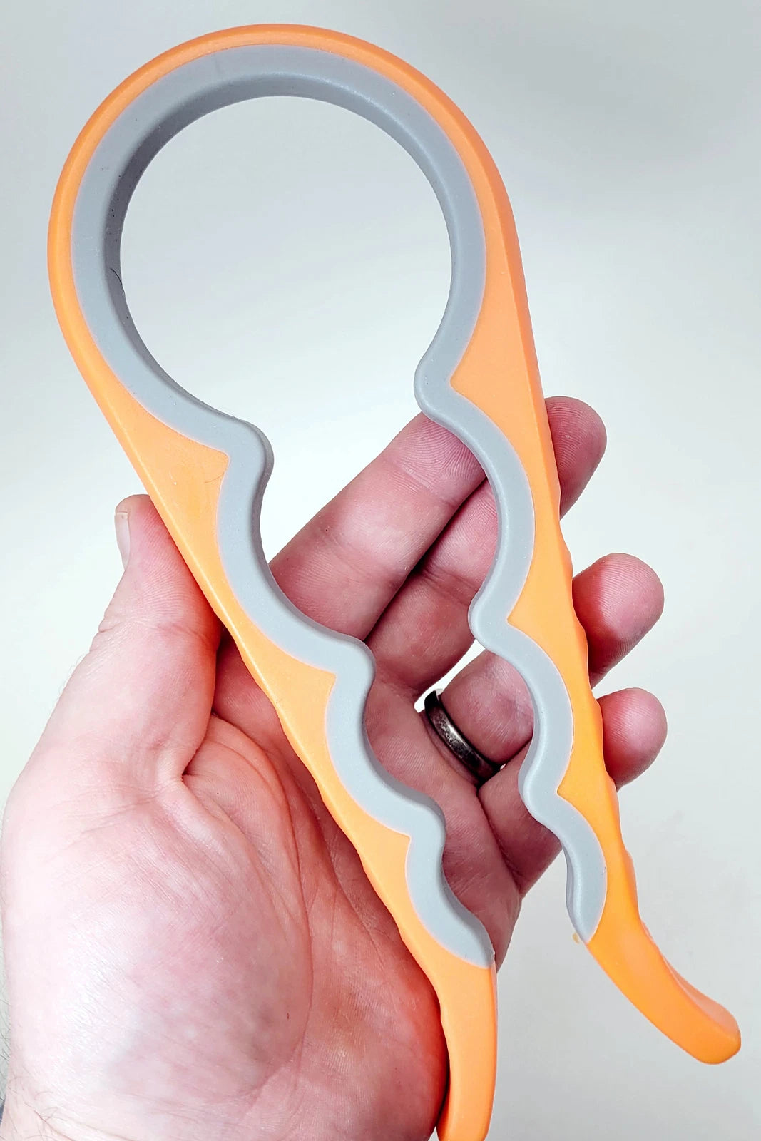 Grip & Twist Jar Opener - Adjustable & Easy-To-Use Jar Lid Opening Tool