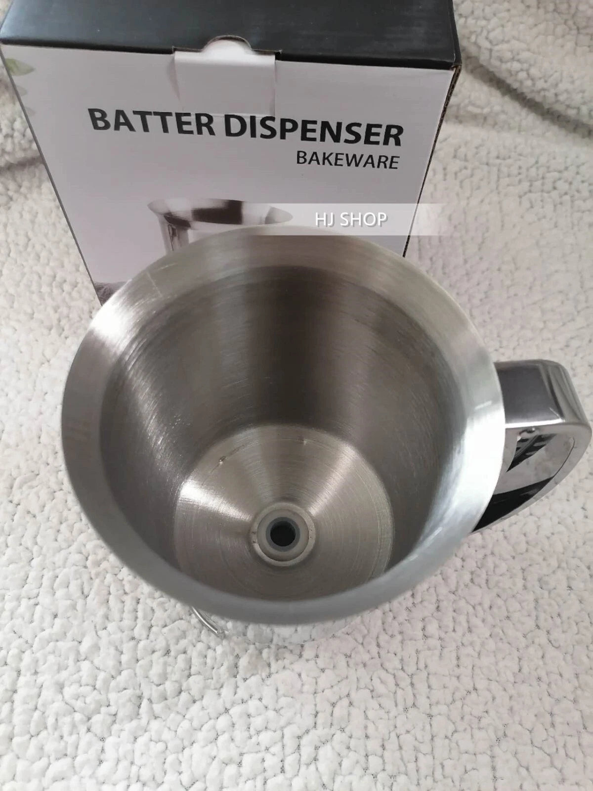 Pancake Batter Dispenser- Holds 3 Cups of Batter-For Baking Muffins And Cupcakes